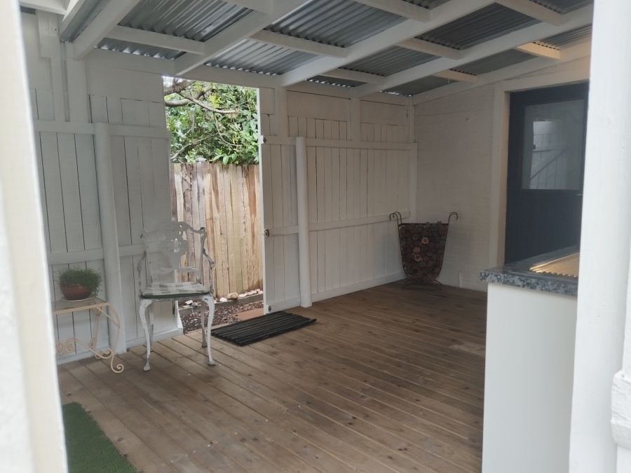 To Let 1 Bedroom Property for Rent in Kommetjie Western Cape